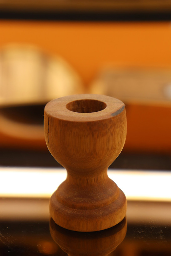 شمعدان چوبی در سه طرح