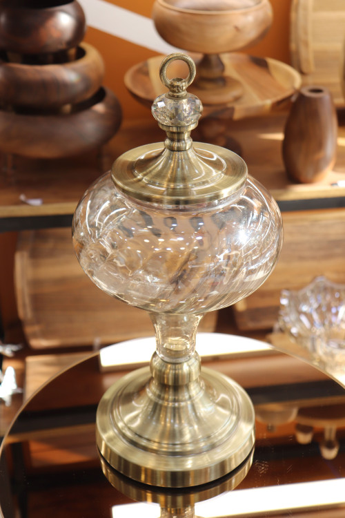 شکلات خوری شیشه و فلز سایز متوسط رنگ طلایی