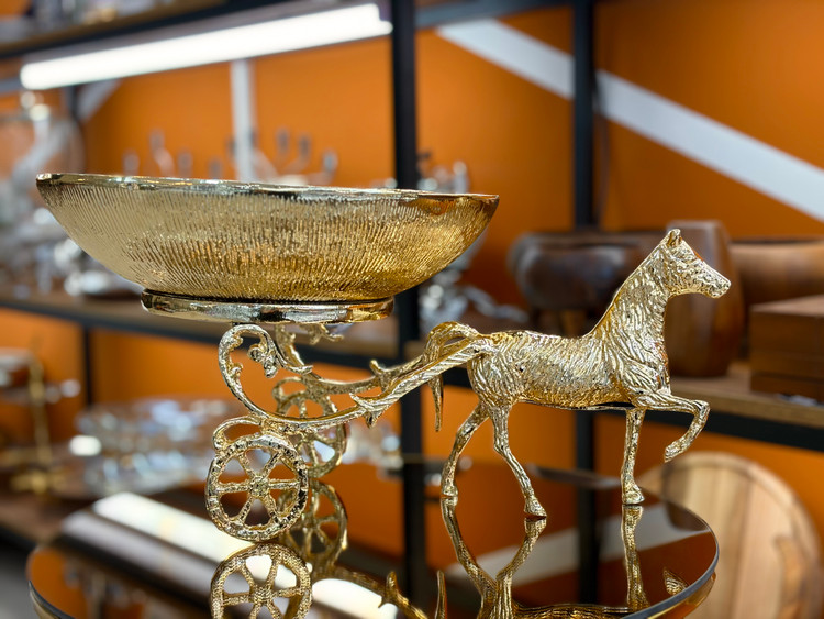 میوه خوری آلومینیومی مدل کالسکه اسب رنگ سیلور و طلایی