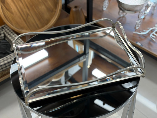 سینی مستطیل آینه ای مدل لبخند رنگ سیلور