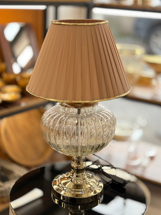 آباژور رومیزی پایه طلایی