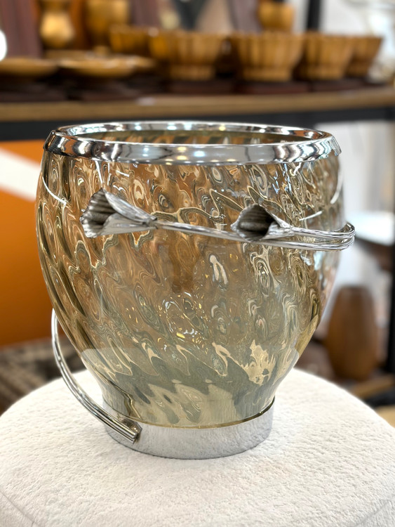 سطل بلور و فلز لیلیوم