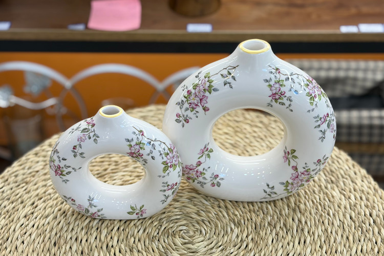 گلدان سرامیکی دونات دو سایز شکوفه صورتی