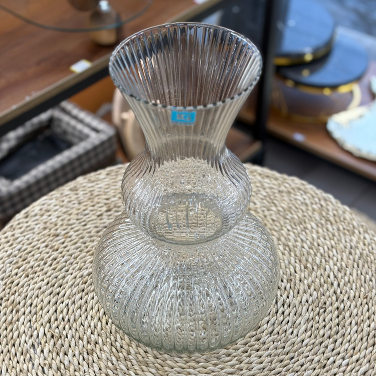 گلدان شیشه ای بی رنگ طرح ۵۰۲۱